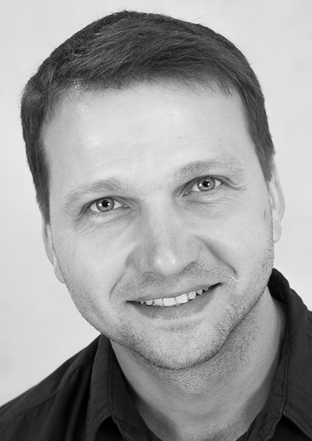 Юрій Кухаренко  актор   	національного академічного театру ім. Лесі Українки