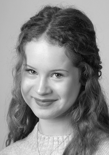 Маргарита Пустовіт  акторка   	національного академічного театру ім. Лесі Українки