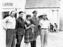 На съёмках фильма «Роман и Франческа». 
1950-е годы. 
Слева направо: В.Денисенко,  Н.Рушковский, Л.Гурченко, А.Смирнов.