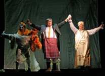 В спектакле 
«Весь Шекспир – за один вечер!» 2005 г. 