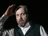 Олександр Кобзар