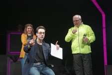 у виставі Вікторина 